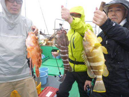 真祐丸 (しんゆうまる) 釣果
