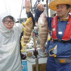 真祐丸 (しんゆうまる) 釣果