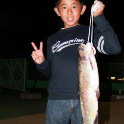 としまえんフィッシングエリア 釣果