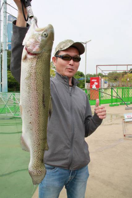 としまえんフィッシングエリア 釣果