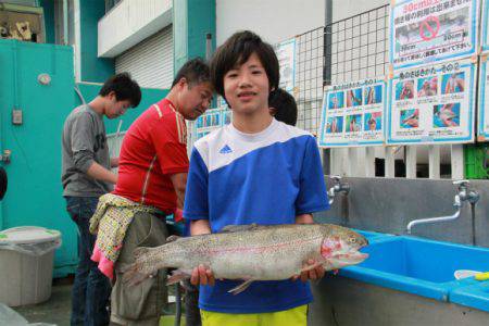 としまえんフィッシングエリア 釣果
