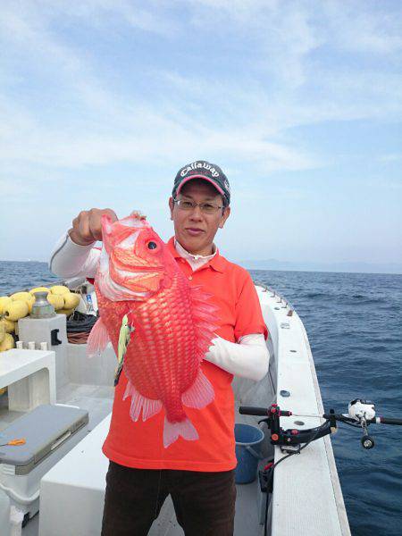 エンペラー 釣果