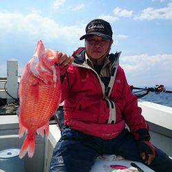 エンペラー 釣果