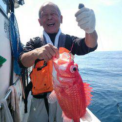 エンペラー 釣果