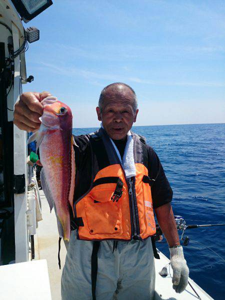 エンペラー 釣果