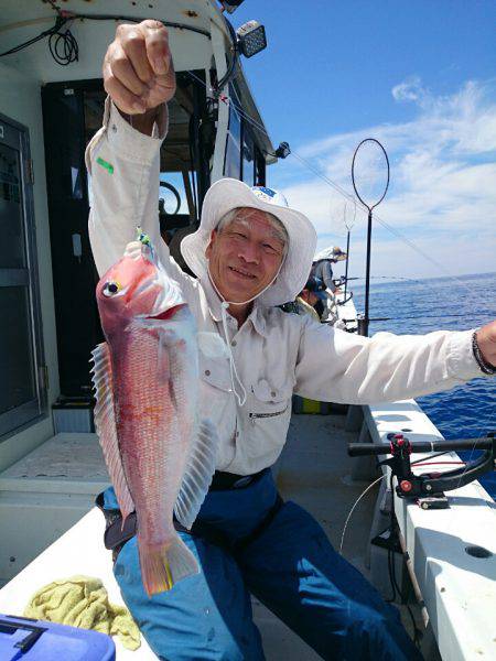 エンペラー 釣果