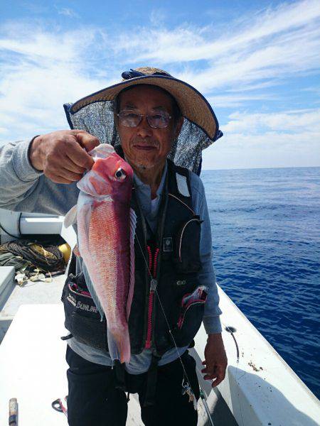 エンペラー 釣果