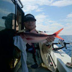 エンペラー 釣果