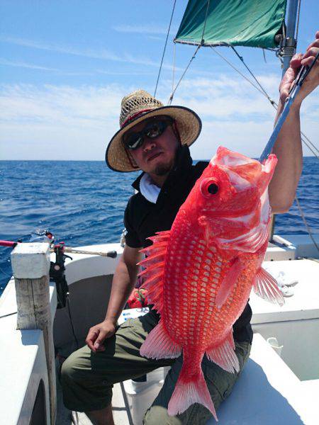 エンペラー 釣果