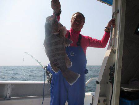 隆星丸 釣果
