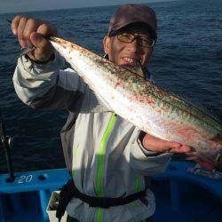 丸万釣船 釣果