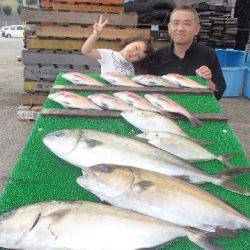 カタタ釣り堀でヒラマサ、カンパチ狙い