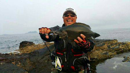 赤島１級磯にて梅雨グレ爆釣
