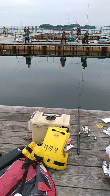 カタタ釣り堀でヒラマサ、カンパチ狙い