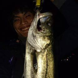 本命……悪戦苦闘……のはずが