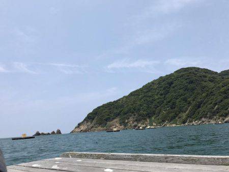 小浜の筏でショアジギ