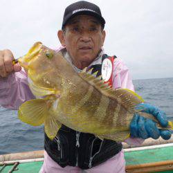 真祐丸 (しんゆうまる) 釣果