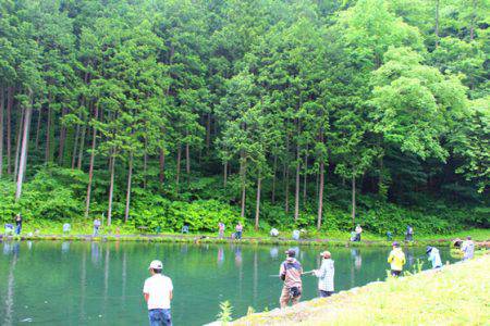小菅トラウトガーデン 釣果