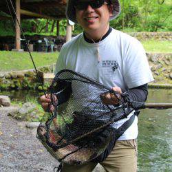 小菅トラウトガーデン 釣果