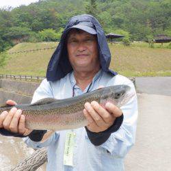フィッシングレイクたかみや 釣果