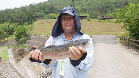 フィッシングレイクたかみや 釣果