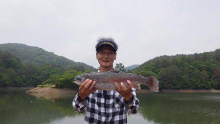 フィッシングレイクたかみや 釣果