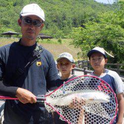 フィッシングレイクたかみや 釣果