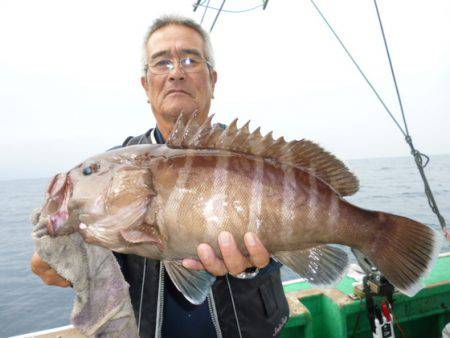 真祐丸 (しんゆうまる) 釣果