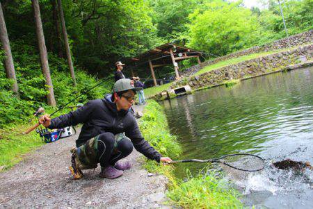 小菅トラウトガーデン 釣果