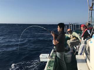 なかくに丸 釣果