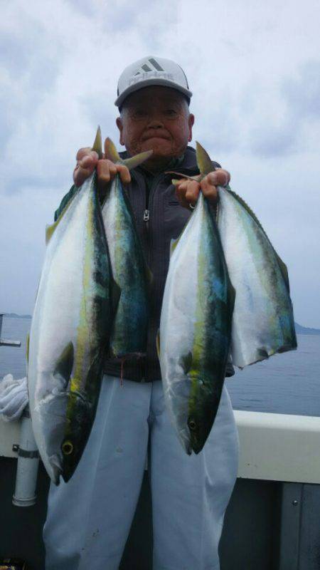 サンマリン 釣果