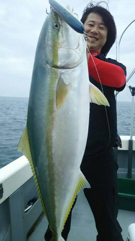 サンマリン 釣果