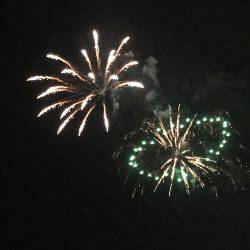 釣りと花火大会