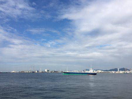 ポートアイランドでツーバスとシーバス!