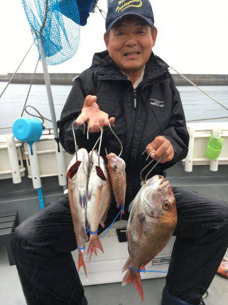 さんさん丸 釣果
