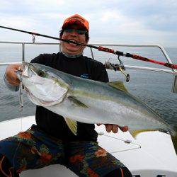 フルコンタクト 釣果