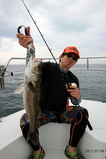 フルコンタクト 釣果