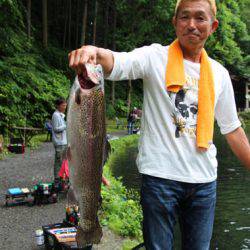 小菅トラウトガーデン 釣果