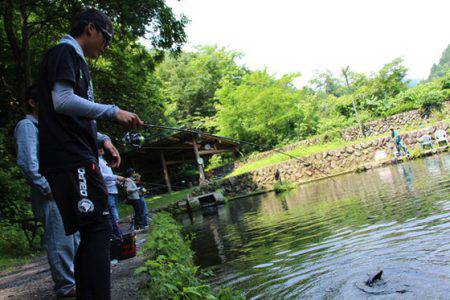 小菅トラウトガーデン 釣果