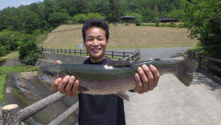 フィッシングレイクたかみや 釣果