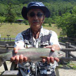 フィッシングレイクたかみや 釣果