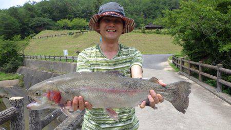 フィッシングレイクたかみや 釣果