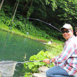 小菅トラウトガーデン 釣果