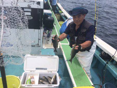 丸万釣船 釣果