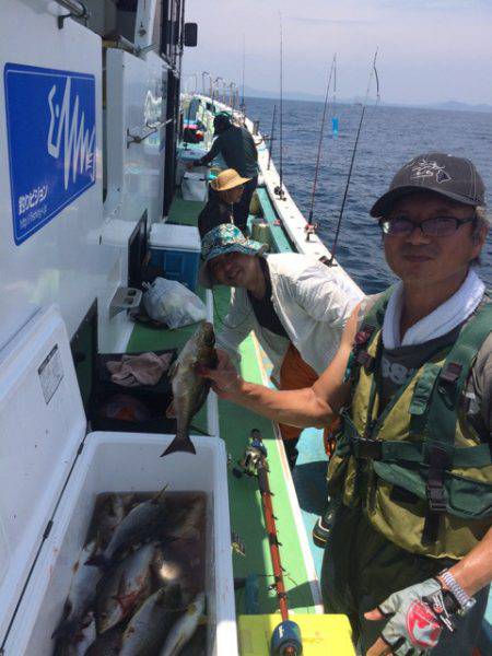 丸万釣船 釣果