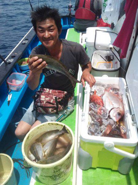 丸万釣船 釣果