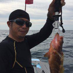 マイボートでタイラバ、ジギング