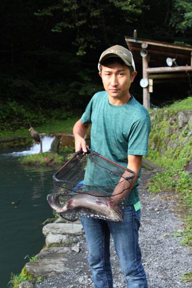 小菅トラウトガーデン 釣果