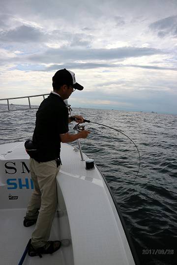 フルコンタクト 釣果