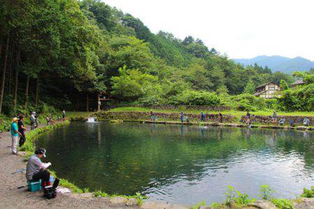 小菅トラウトガーデン 釣果